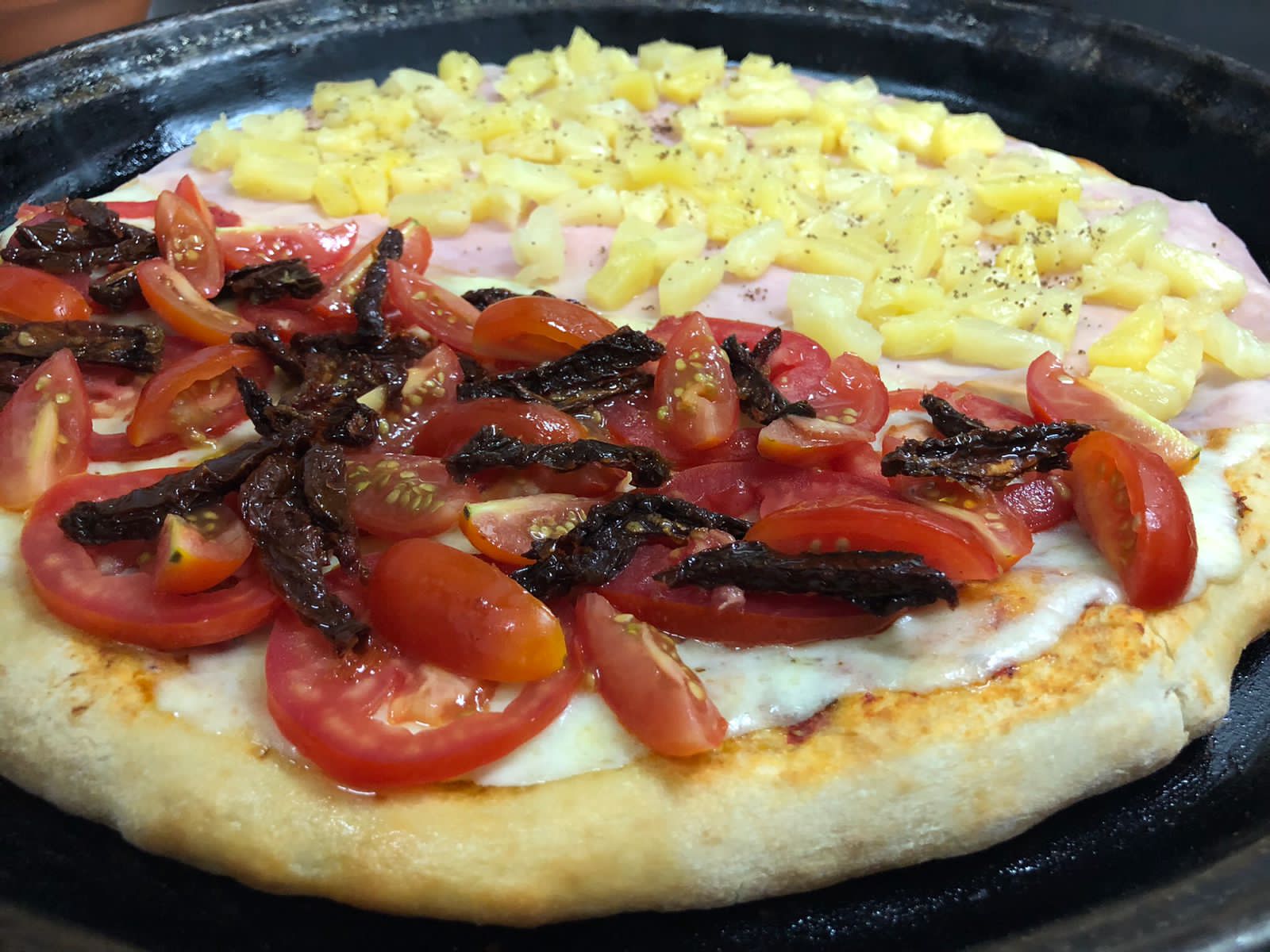 GANGSTERY  PIZZA  HOUSE