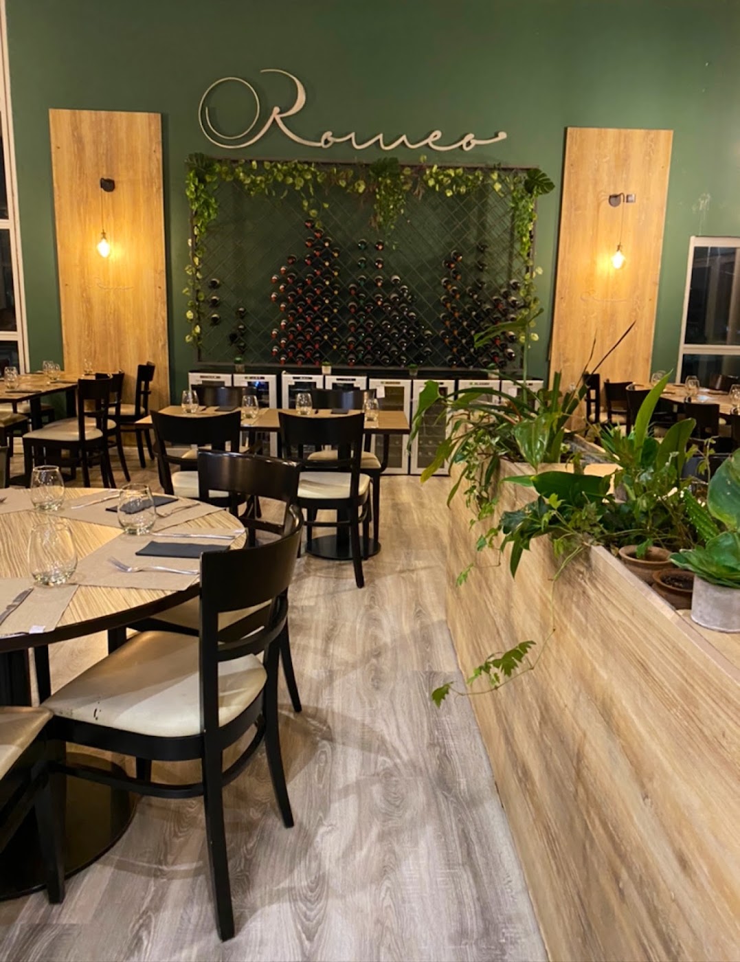 ROMEO´S MEAT AND GRILL